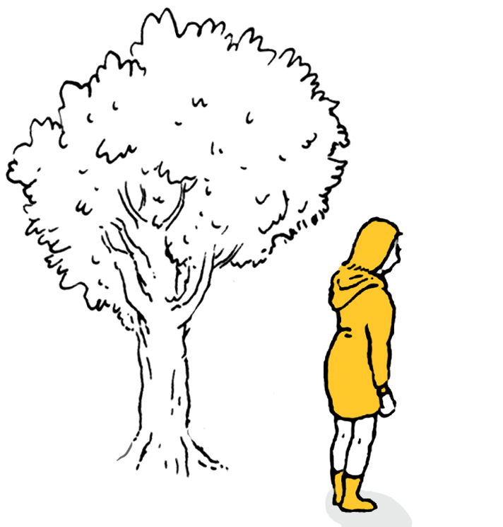 Femme devant un arbre attend son fils devant l'école